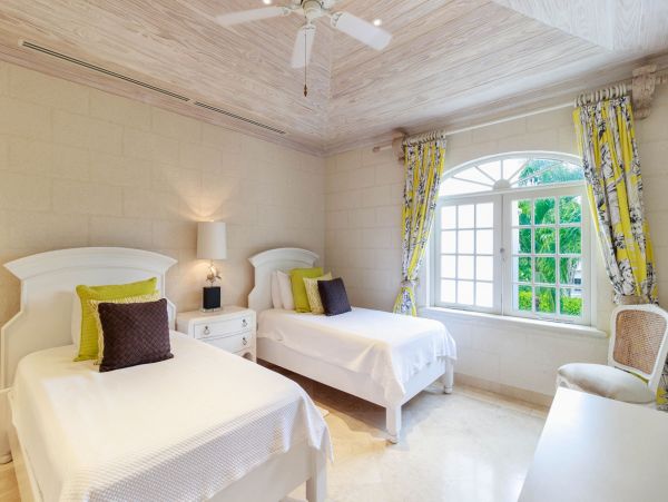 Barbados Condo 975422