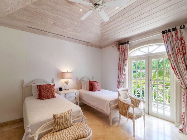 Barbados Condo 975422
