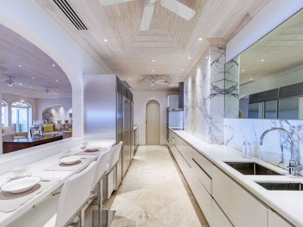 Barbados Condo 975422