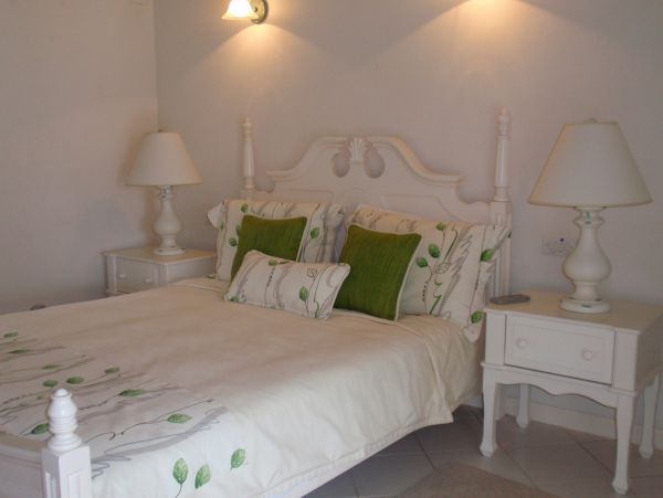 Barbados Home 975426