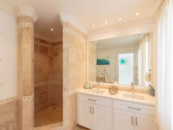 Barbados Home 975428