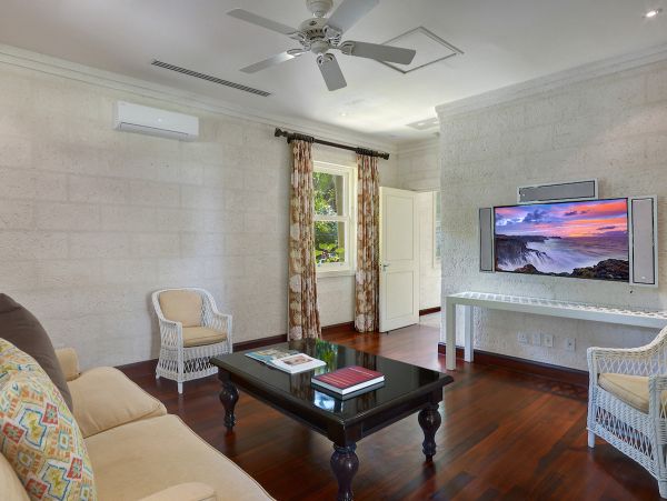 Barbados Home 975432