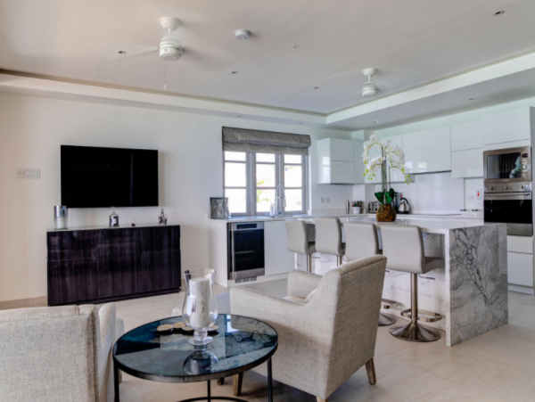 Barbados Condo 975435