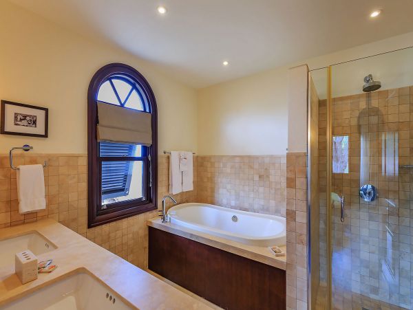 Barbados Condo 975442