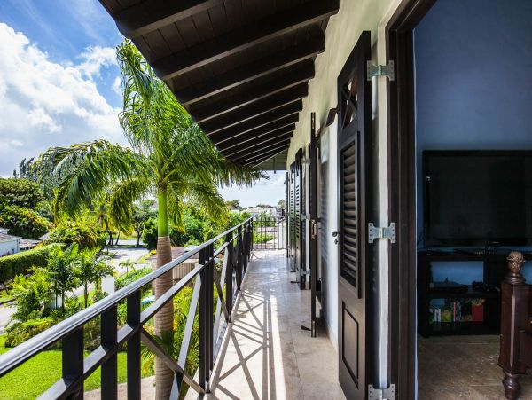 Barbados Home 975446