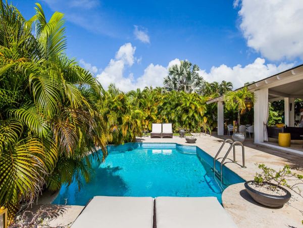 Barbados Home 975446