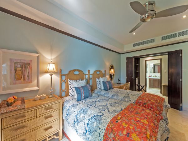 Barbados Condo 975449