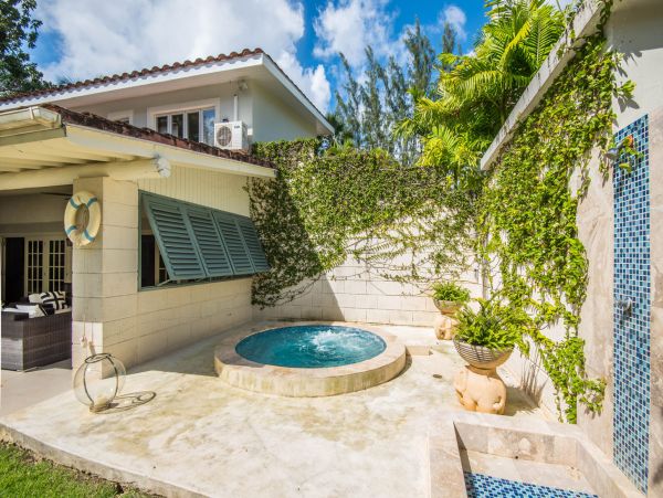 Barbados Home 975459