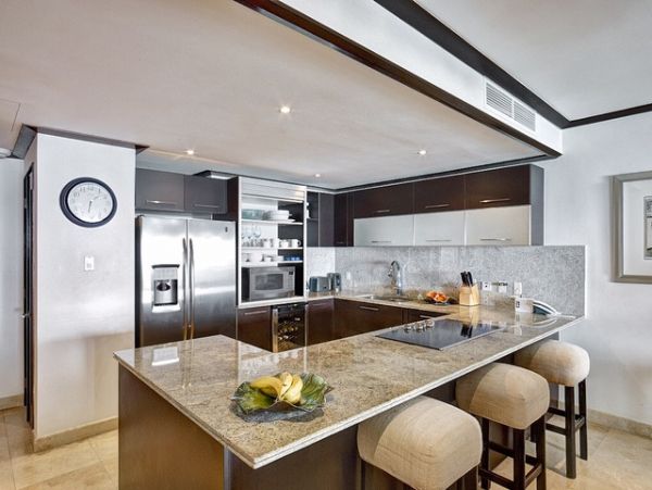 Barbados Condo 975460