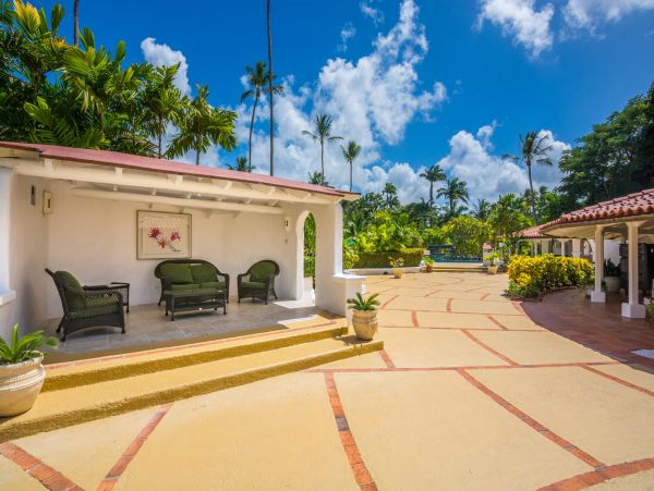 Barbados Home 975465