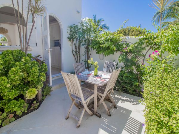 Barbados Home 975469