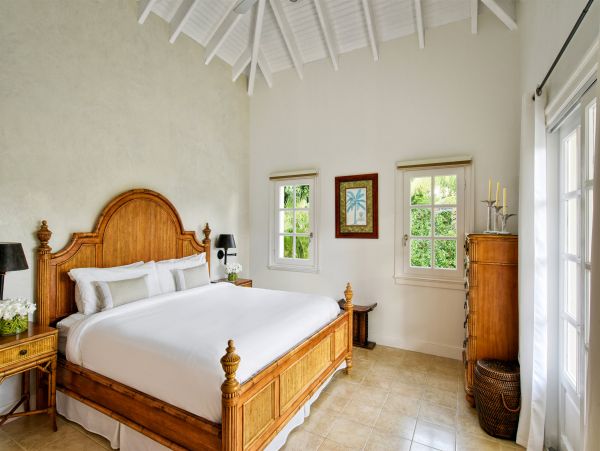 Oceanfront Stunning Ten Bedroom Estate in Saint Martin