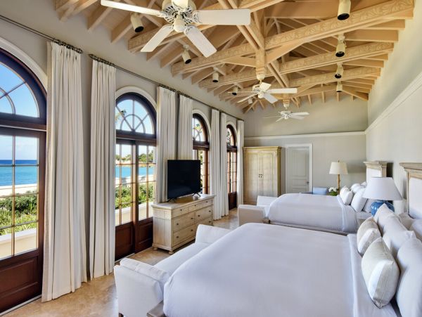 Oceanfront Stunning Ten Bedroom Estate in Saint Martin