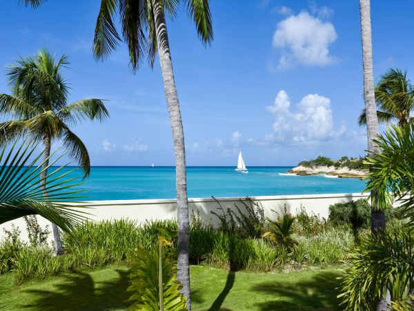 Oceanfront Stunning Ten Bedroom Estate in Saint Martin