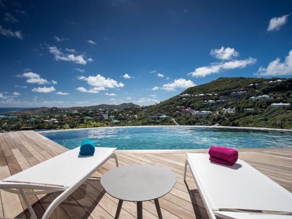 St. Barts Home 975539