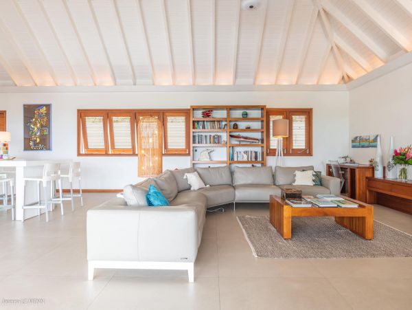 St. Barts Home 975540