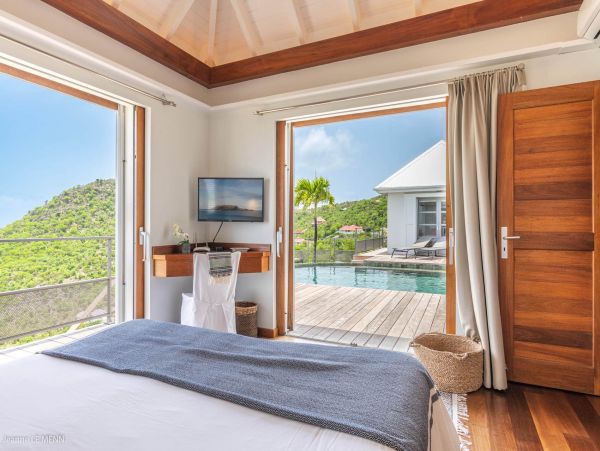 St. Barts Home 975540