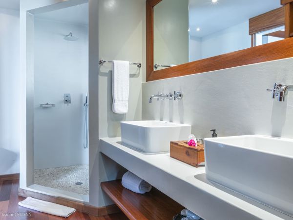 St. Barts Home 975540