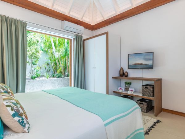 St. Barts Home 975540