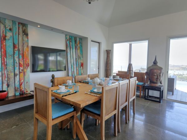 St. Barts Home 975541