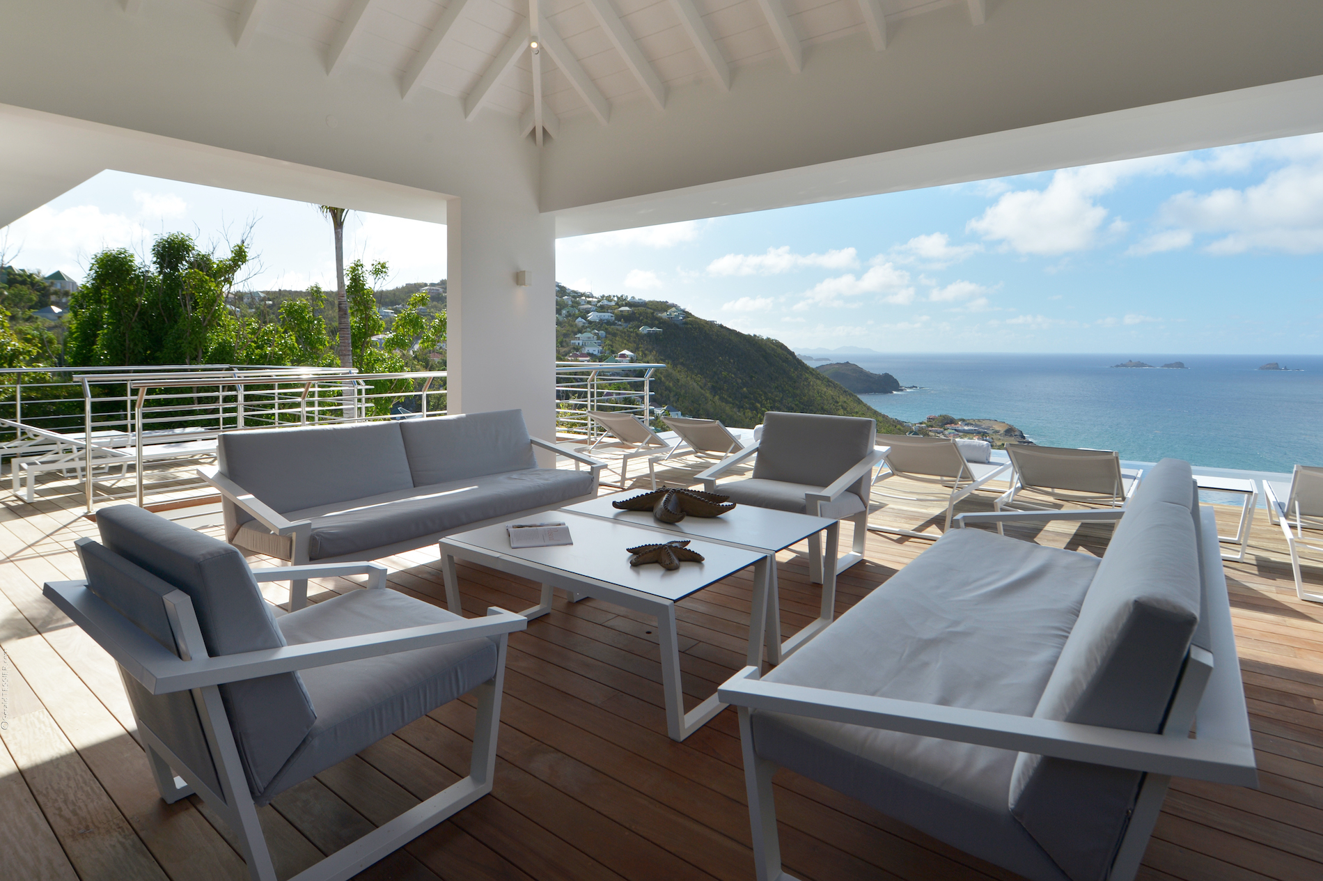 St. Barts Home 975548