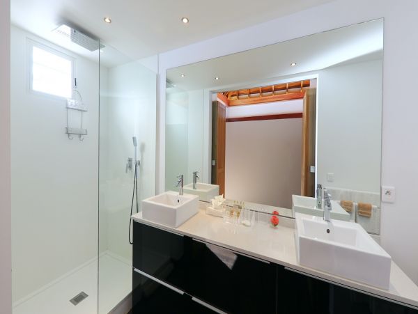 St. Barts Home 975549