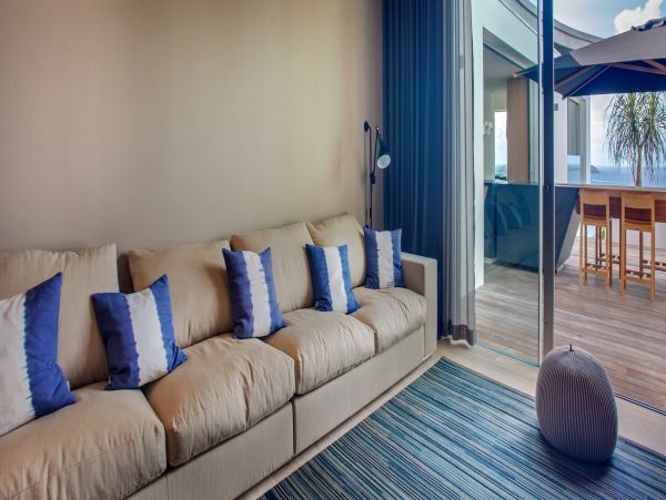St. Barts Home 975554