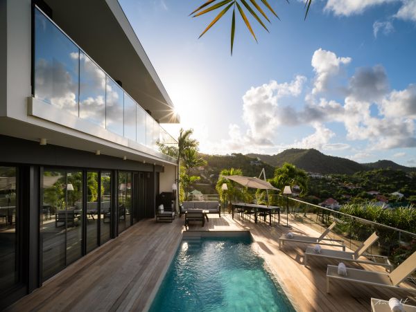 St. Barts Home 975555