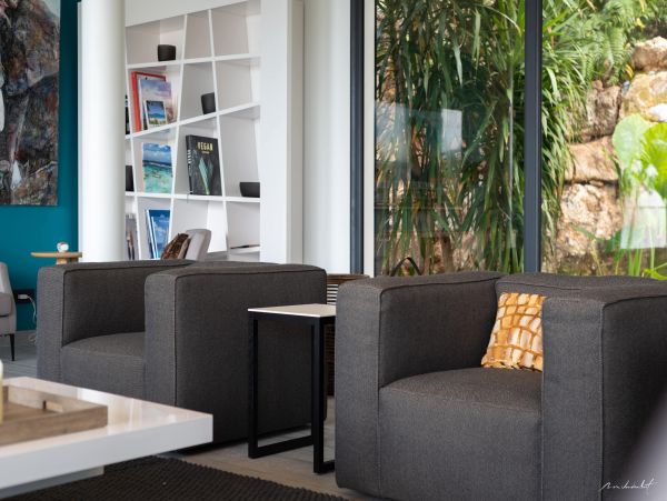 St. Barts Home 975555