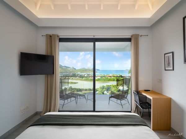 St. Barts Home 975555