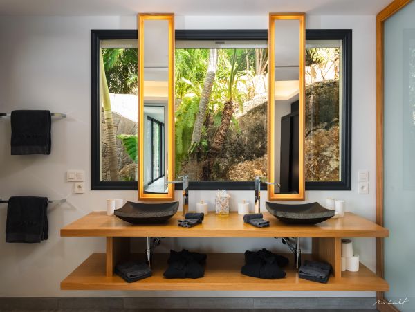 St. Barts Home 975555
