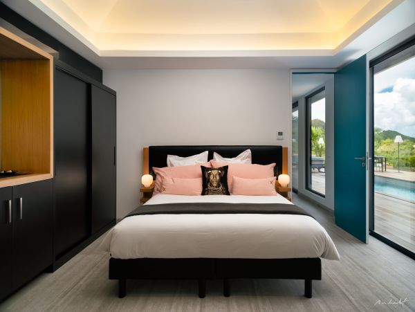 St. Barts Home 975555