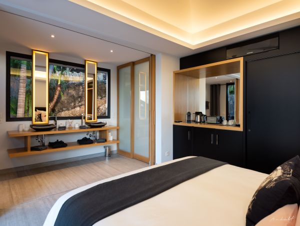 St. Barts Home 975555