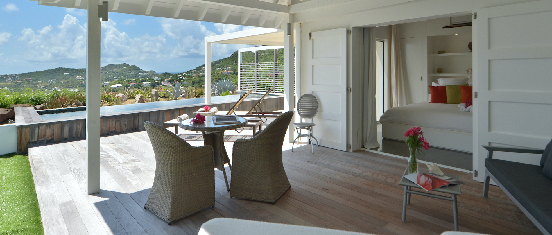 St. Barts Home 975558