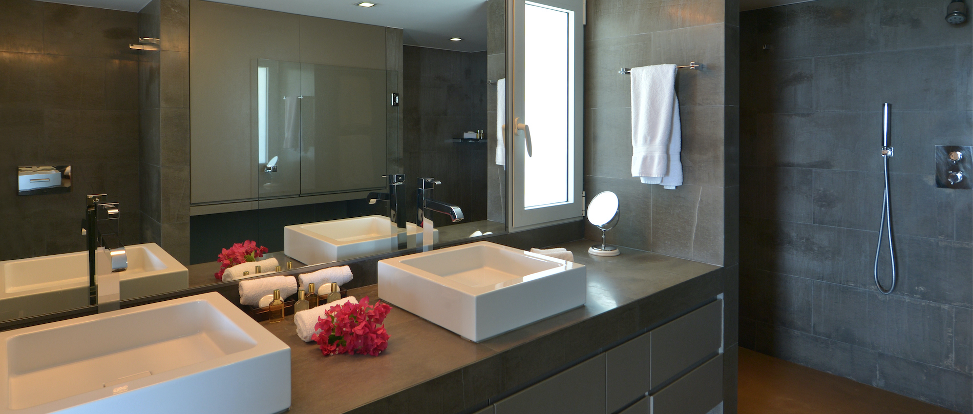 St. Barts Home 975558