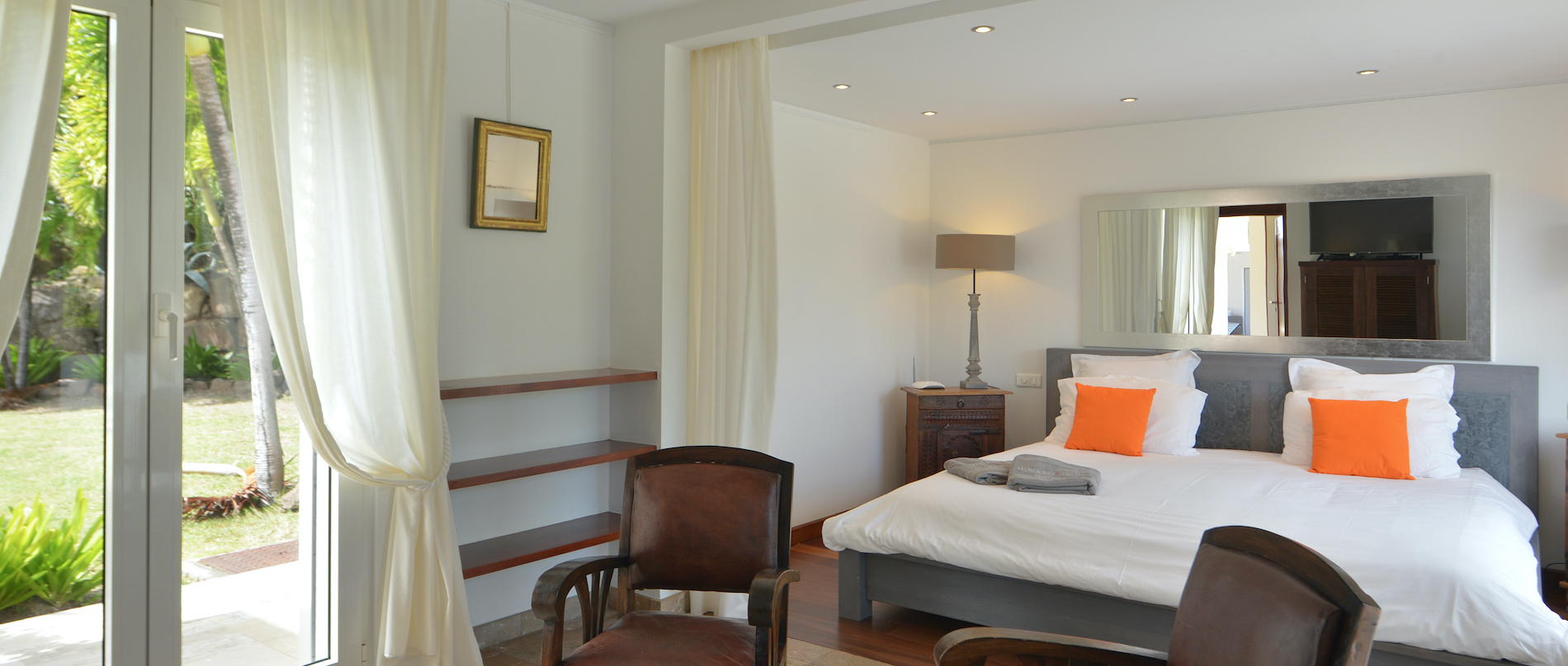 St. Barts Home 975559