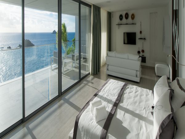 St. Barts Home 975561