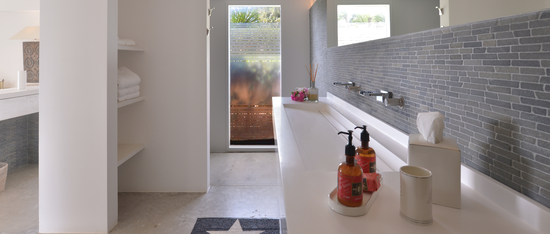 St. Barts Home 975566