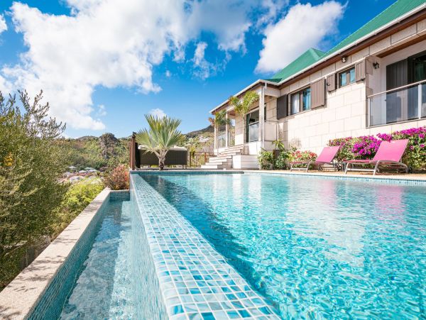 St. Barts Home 975570