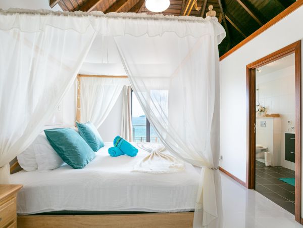 St. Barts Home 975570