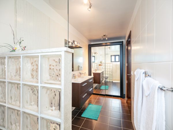 St. Barts Home 975570