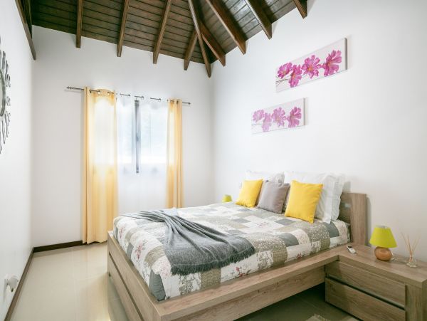 St. Barts Home 975570