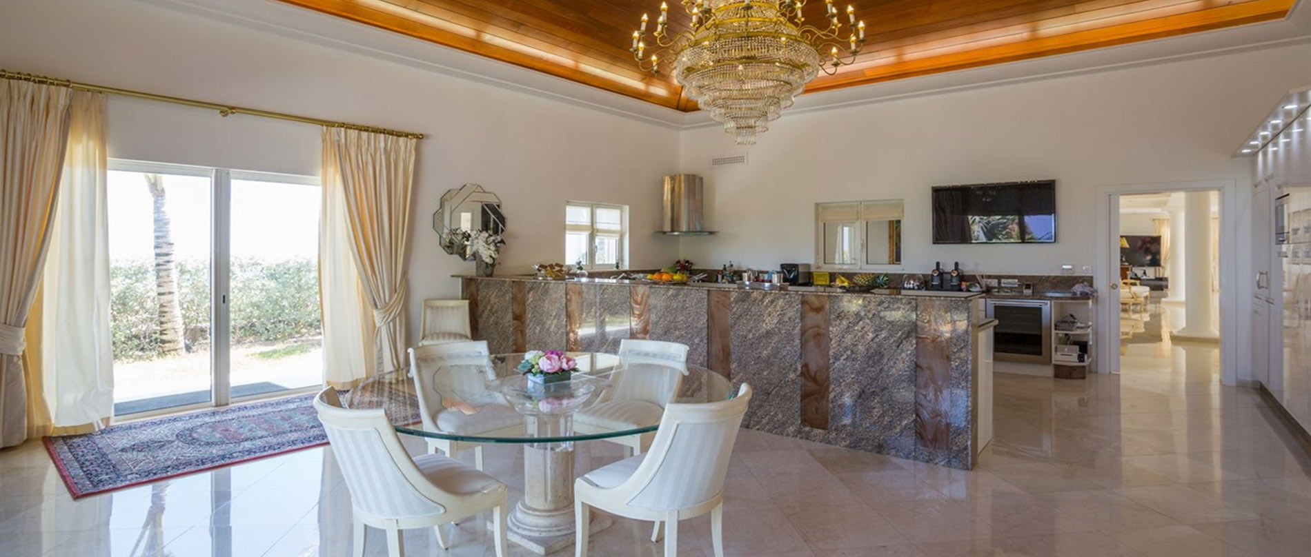 St. Barts Home 975573
