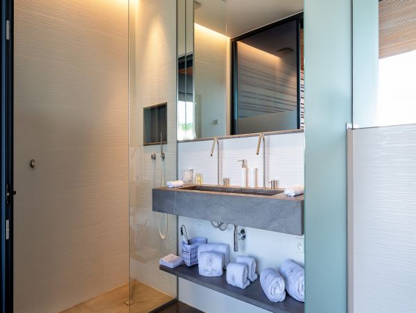 St. Barts Home 975576