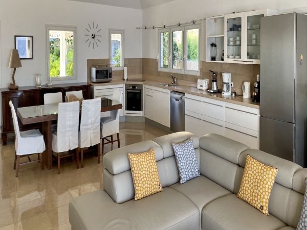 St. Barts Home 975577