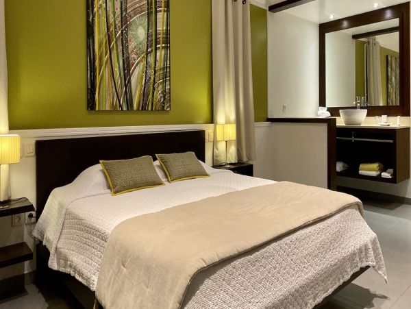 St. Barts Home 975577