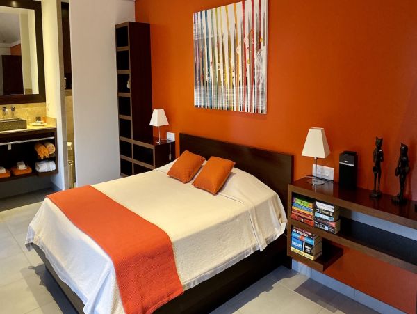 St. Barts Home 975577