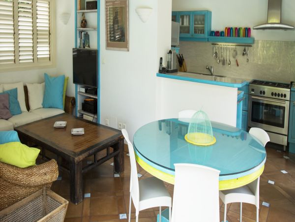 St. Barts Home 975578