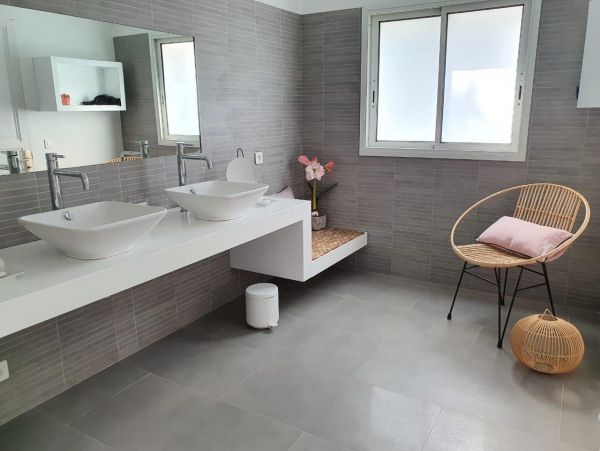 St. Barts Home 975582