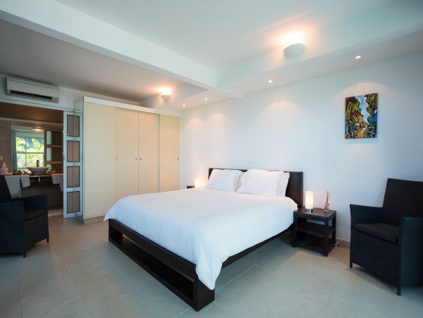 St. Barts Home 975583